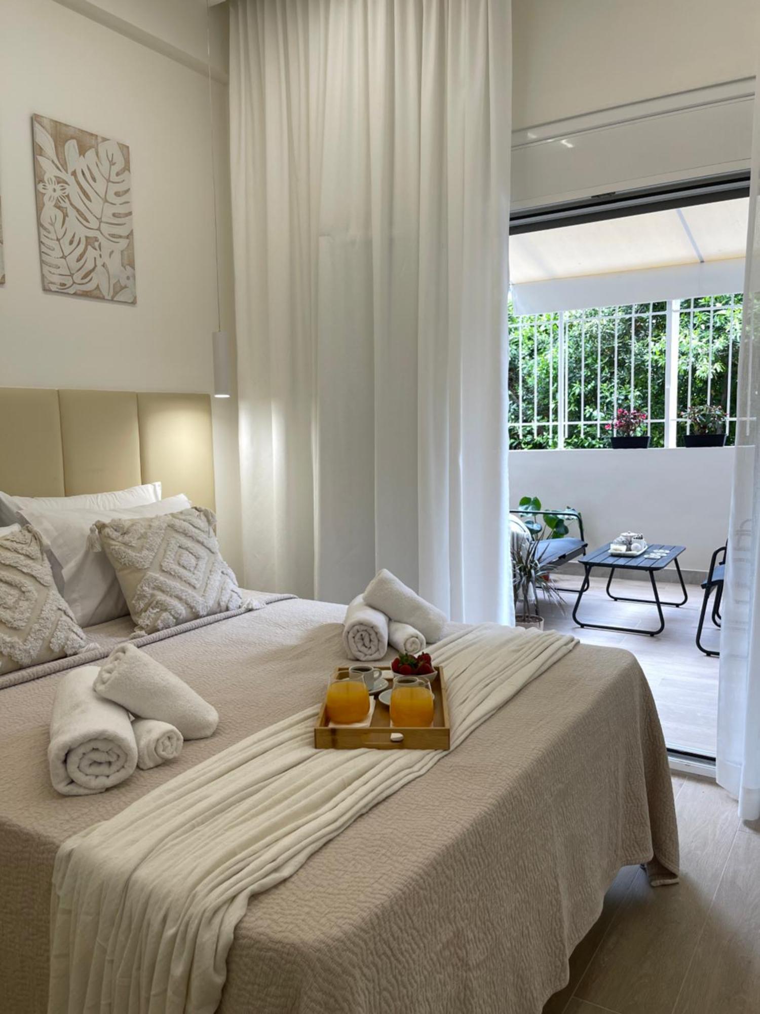 Aurora Apartment , In The Heart Of Atene Esterno foto